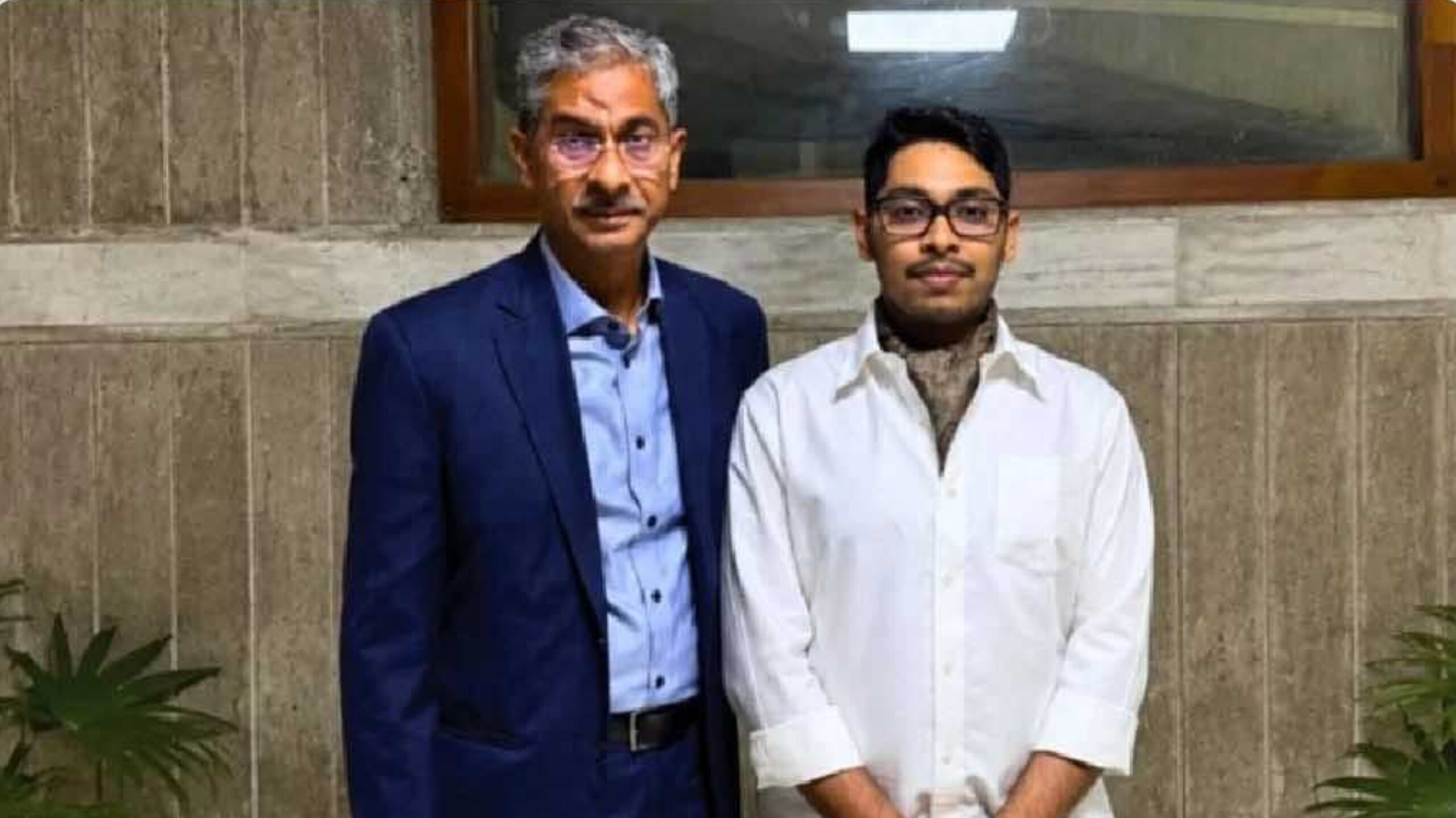 ৩২ লাখ টাকার গরু কেনা নিয়ে সমালোচনা, জবাব দিলেন পানিসম্পদমন্ত্রীর ছেলে